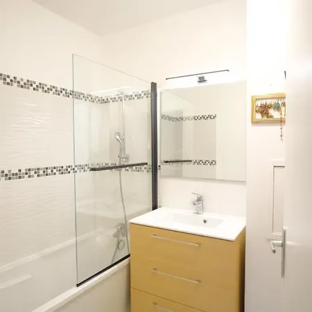 Cosy And Bright Apt In The Heart Of Paris *
